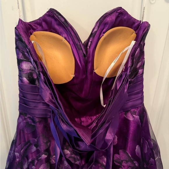 Formal/Prom Dress - Picture 4 of 7